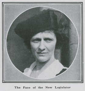 Lady Nancy Astor: Uuden lainsäätäjän kasvot tekijältä English Photographer