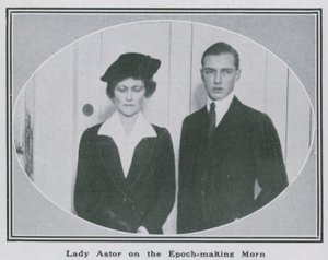 Lady Nancy Astor käänteentekevänä aamuna tekijältä English Photographer