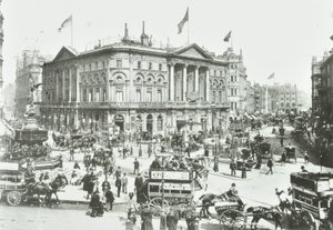 Lontoon paviljonki, Piccadilly Circus, Westminster LB: katso itään, 1895 tekijältä English Photographer