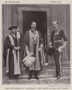 Lord Kitchener Cambridgessa, Sirdar LLD-vaatteissaan tekijältä English Photographer