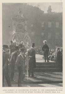Lord Roberts Manchesterissa 10. lokakuuta, ylipäällikkö paljastaa Queen Victorian patsaan Onslow Fordin, RA tekijältä English Photographer