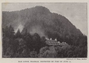 Mar Lodge, Braemar, tuhoutui tulipalossa 14. kesäkuuta tekijältä English Photographer