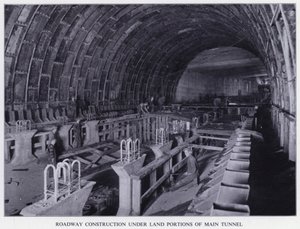 Mersey-tunneli: Tien rakentaminen päätunnelin maaosien alle (m/w kuva) tekijältä English Photographer