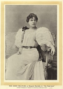 Neiti Jessie Millward Margaret Marrablena elokuvassa The Fatal Card tekijältä English Photographer