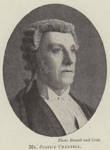 Herra Justice Channell tekijältä English Photographer