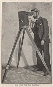 Herra R W Paul ja hänen kameransa tekijältä English Photographer