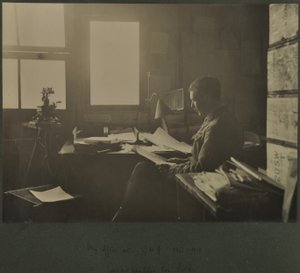 Toimistoni GHQ:ssa, 1917-1918 tekijältä English Photographer