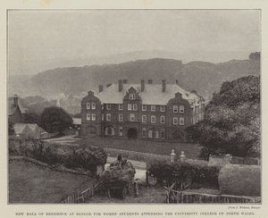 New Hall of Residence Bangorissa naisopiskelijoille University College of North Walesissa tekijältä English Photographer