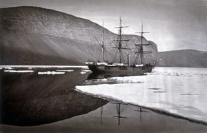 Pohjoisnapa: Pysähtyi Prescottin niemen jäällä - "" Kertomus matkasta Napajärvelle vuosina 1875-76", G.S. Nares, toim. Lontoo tekijältä English Photographer