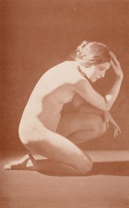 Nudistitaidetta: Ajattelija (s/w-kuva) tekijältä English Photographer
