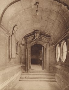Oxford: Brasenose College, kappelin sisäänkäynti (s/w-kuva). tekijältä English Photographer
