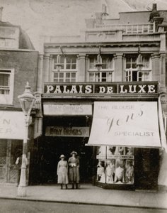 Luxury Palace, High Street, Bromley tekijältä English Photographer
