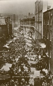 Petticoat Lane sunnuntaiaamuna tekijältä English Photographer