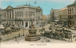 Piccadilly Circus, Lontoo tekijältä English Photographer
