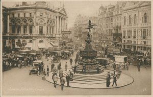 Piccadilly Circus, Lontoo tekijältä English Photographer