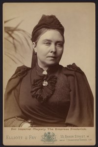 Muotokuva, Victoria, prinsessa Royal, joka oli naimisissa Saksan keisari Frederick III:n kanssa (m/v kuva) tekijältä English Photographer