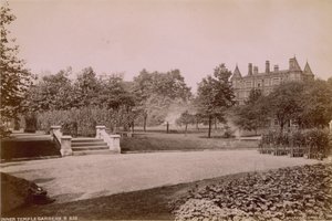 Postikortti Inner Temple Gardensista tekijältä English Photographer