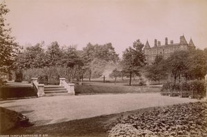 Postikortti Inner Temple Gardensista tekijältä English Photographer