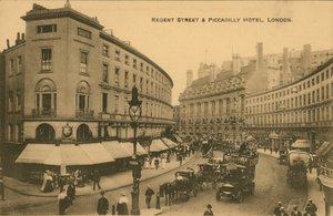 Regent Street ja Piccadilly Hotel, Lontoo tekijältä English Photographer
