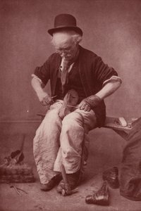 Suutari työssään (s/w-kuva) tekijältä English Photographer