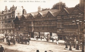 Staple Inn Old Houses Holbornissa tekijältä English Photographer