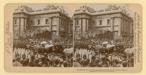 Stereografinen printti Queen Victorias Diamond Jubileesta tekijältä English Photographer