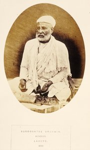 Suroosatee Brahmin, Hindoo, Lahore, J. Forbes Watsonin teoksesta The People of India, julkaistu 1868 (albumiprintti) tekijältä English Photographer