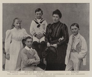Uusin muotokuva Battenbergin prinsessa Henrystä ja hänen lapsistaan tekijältä English Photographer