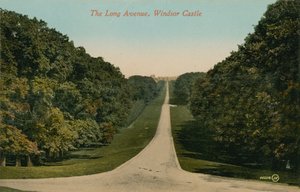 The Long Avenue, Windsorin linna Englannissa. Postikortti lähetetty 1913. tekijältä English Photographer
