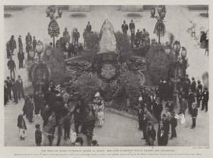 Uutiset kuningatar Victorian kuolemasta Maltalla, hänen edesmennyt majesteettinsa patsas verhottu ja koristeltu tekijältä English Photographer