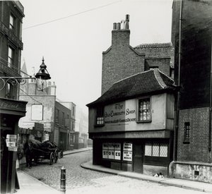 Old Curiosity Shop, Portsmouth Street, Lincolns Inn Fields, Lontoo tekijältä English Photographer