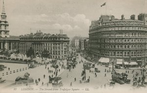 The Strand Trafalgar Squarelta, Lontoo tekijältä English Photographer