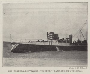 Torpedo-tuhoaja Dasher vaurioitui törmäyksessä tekijältä English Photographer
