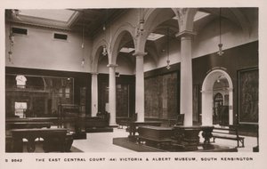Victoria and Albert Museum, South Kensington, Lontoo tekijältä English Photographer