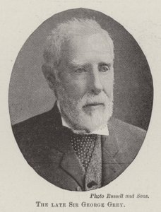 Edesmennyt Sir George Gray tekijältä English Photographer