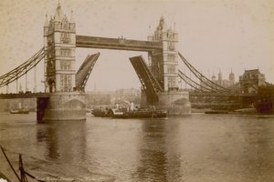 Tower Bridge, Lontoo tekijältä English Photographer