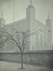 Tower of London, Tower Hill: White Tower, 1899 tekijältä English Photographer