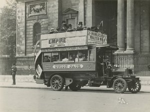 Union Jack Omnibus tekijältä English Photographer