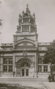 Victoria and Albert Museum, Lontoo tekijältä English Photographer