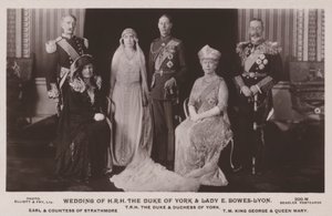 Yorkin herttua H R H:n ja Lady E Bowes-Lyonin häät tekijältä English Photographer