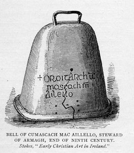 Cumascachin kello Mac Aillelo, Armaghin päällikkö, yhdeksännen vuosisadan loppu, kuva J. R. Greenin teoksesta Short History of the English People, julkaistu 1892
