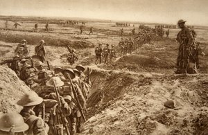 Brittijalkaväki etenee eteenpäin Cambrailla 1914-1919 tekijältä English School