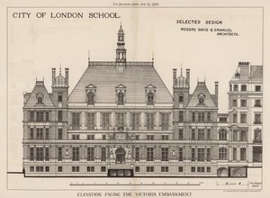 City of London School; korkeus Victoria Embankmentin suuntaan tekijältä English School
