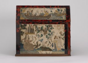 Brodeerattu arkku, n. 1660 (silkki, kangas, puu, kilpikonnankuori ja hopeakiinnikkeet)