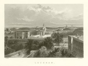 Lucknow tekijältä English School