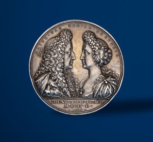 Vilhelmin ja Marian kruunaamisen muistomitali, 1689 (hopea) (419668:n kääntöpuoli) tekijältä English School