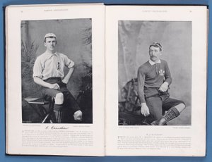 Famous Footballersin sivu 1895-1896, mukana Thomas Crawshaw ja William Bancroft, 1896 tekijältä English School