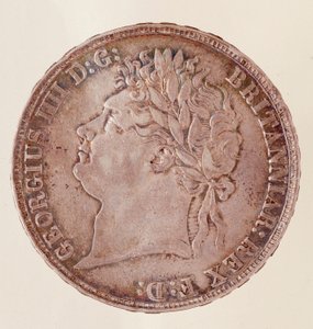 Hopeinen englantilainen kruunu, kuningas Yrjö IV:n hallituskausi (1820-1830). Halk. 3,7 cm Napoli, museo archeologico tekijältä English School