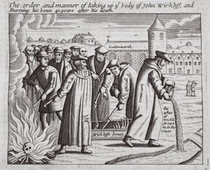 Järjestys ja tapa ottaa John Wickliffin ruumis ja polttaa hänen luunsa 44 vuotta hänen kuolemansa jälkeen, kuva John Foxen teoksista Apostolien teot ja monumentit, yhdeksäs painos, pub. 1684 tekijältä English School