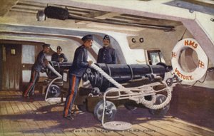 Kaksi Trafalgar-aseista HMS Victoryssa (värinen lito) tekijältä English School